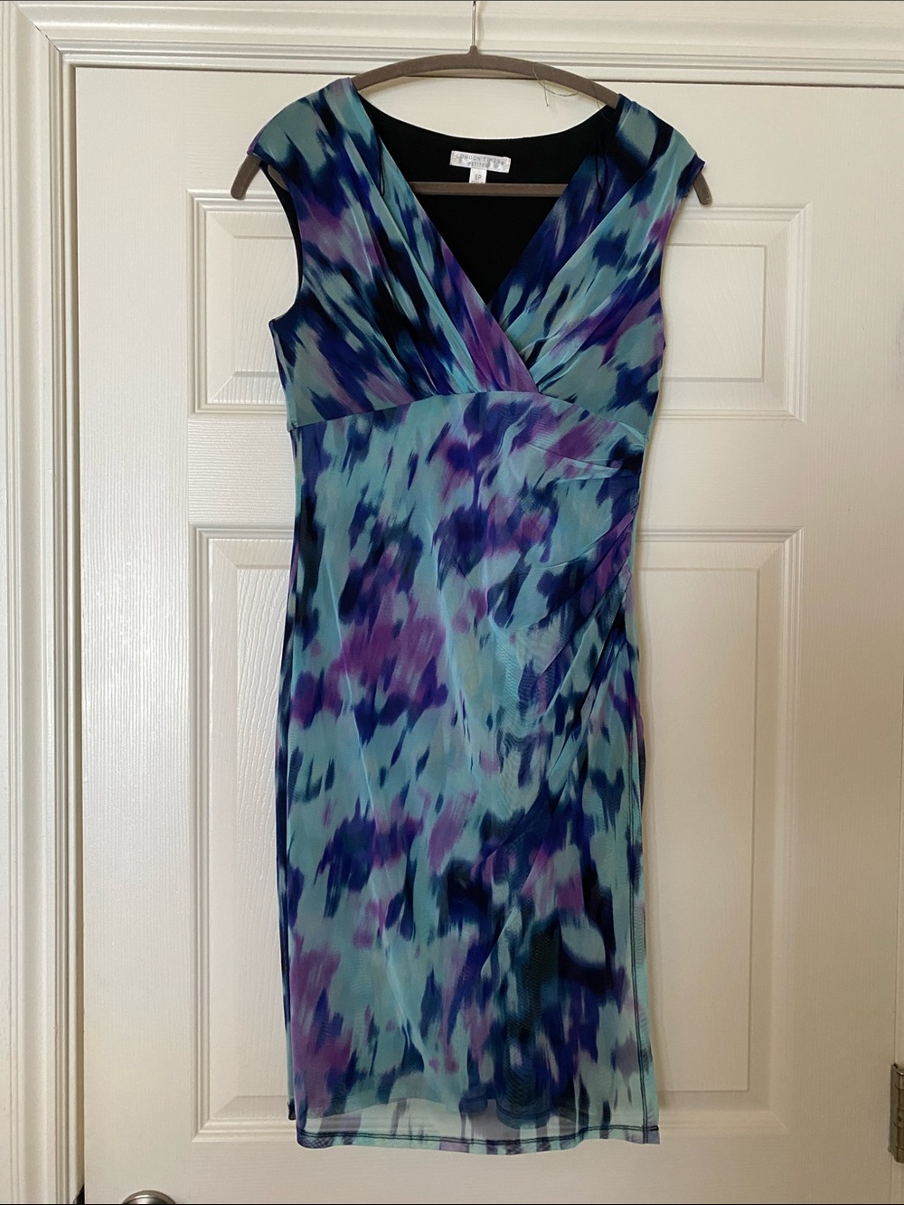 Sleeveless V-Neck Blue & Purple Sheath Dress